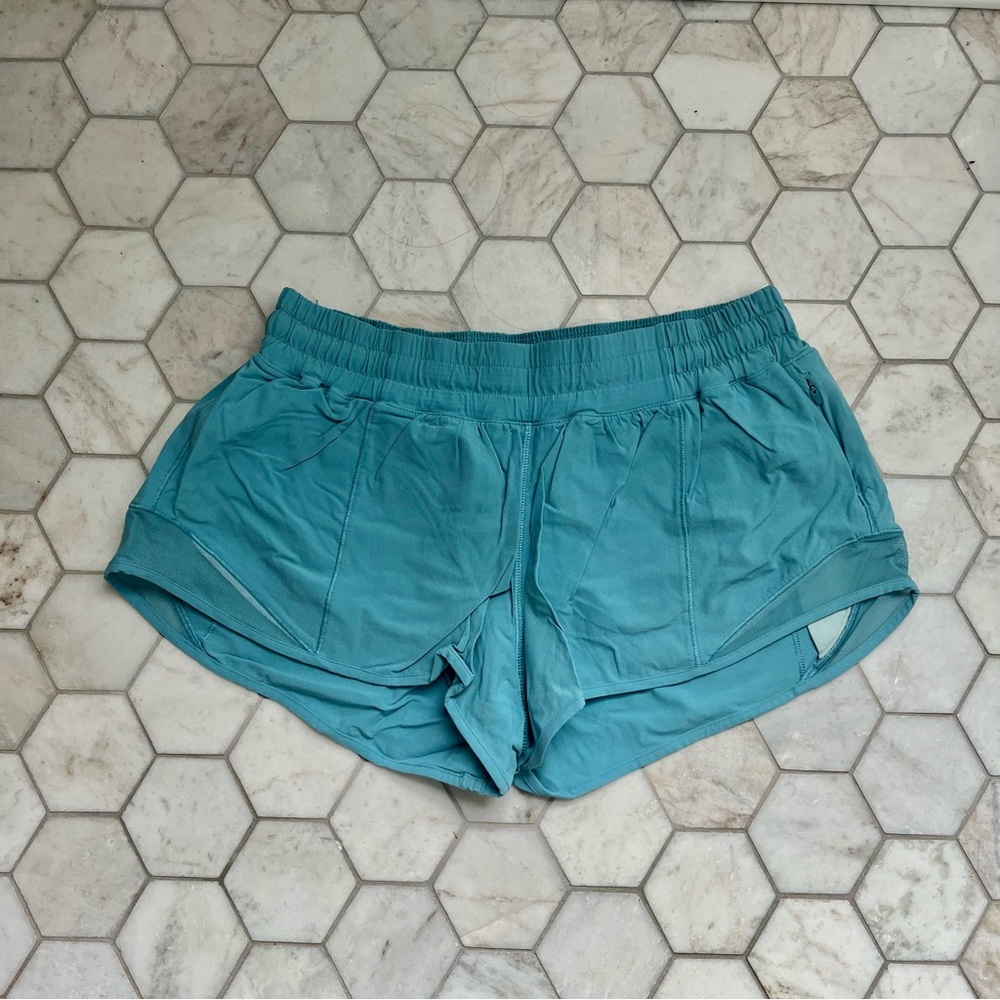 Lululemon Eton Blue Hotty Hot 10 2.5”